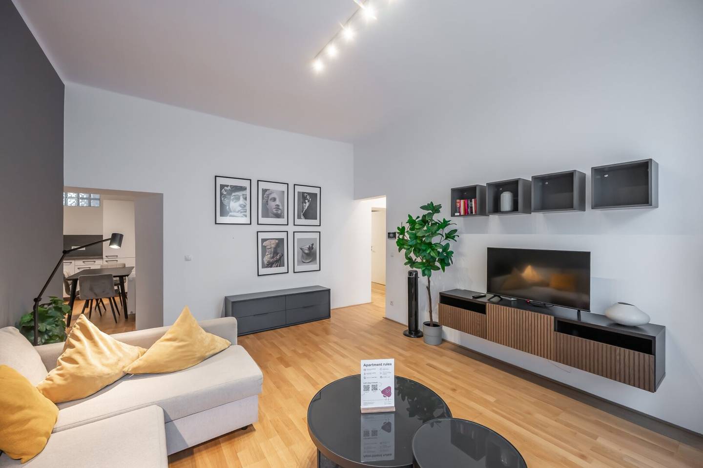 Furnished 3-room old building apartment in Meidling, Vienna