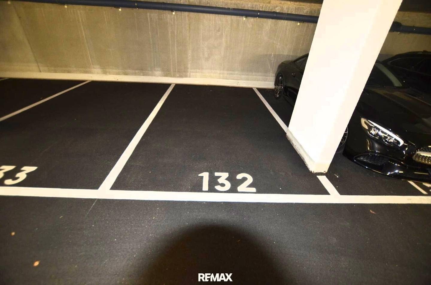 Underground parking space for rent in Schwechat center