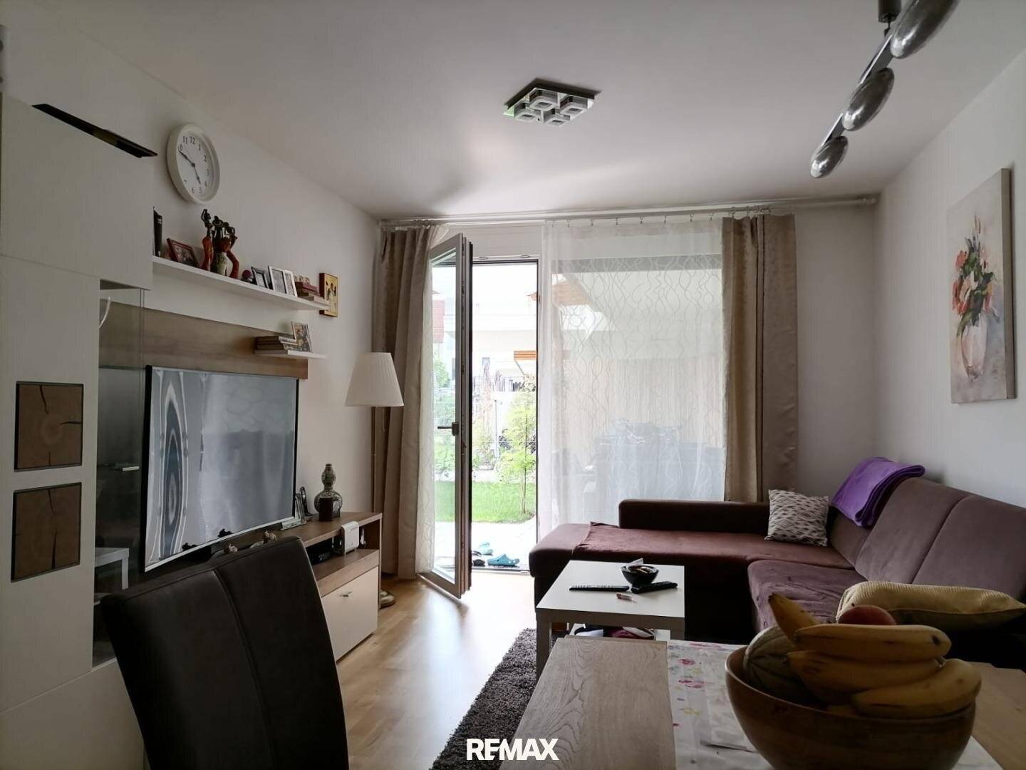 Apartment with garden terrace underground parking