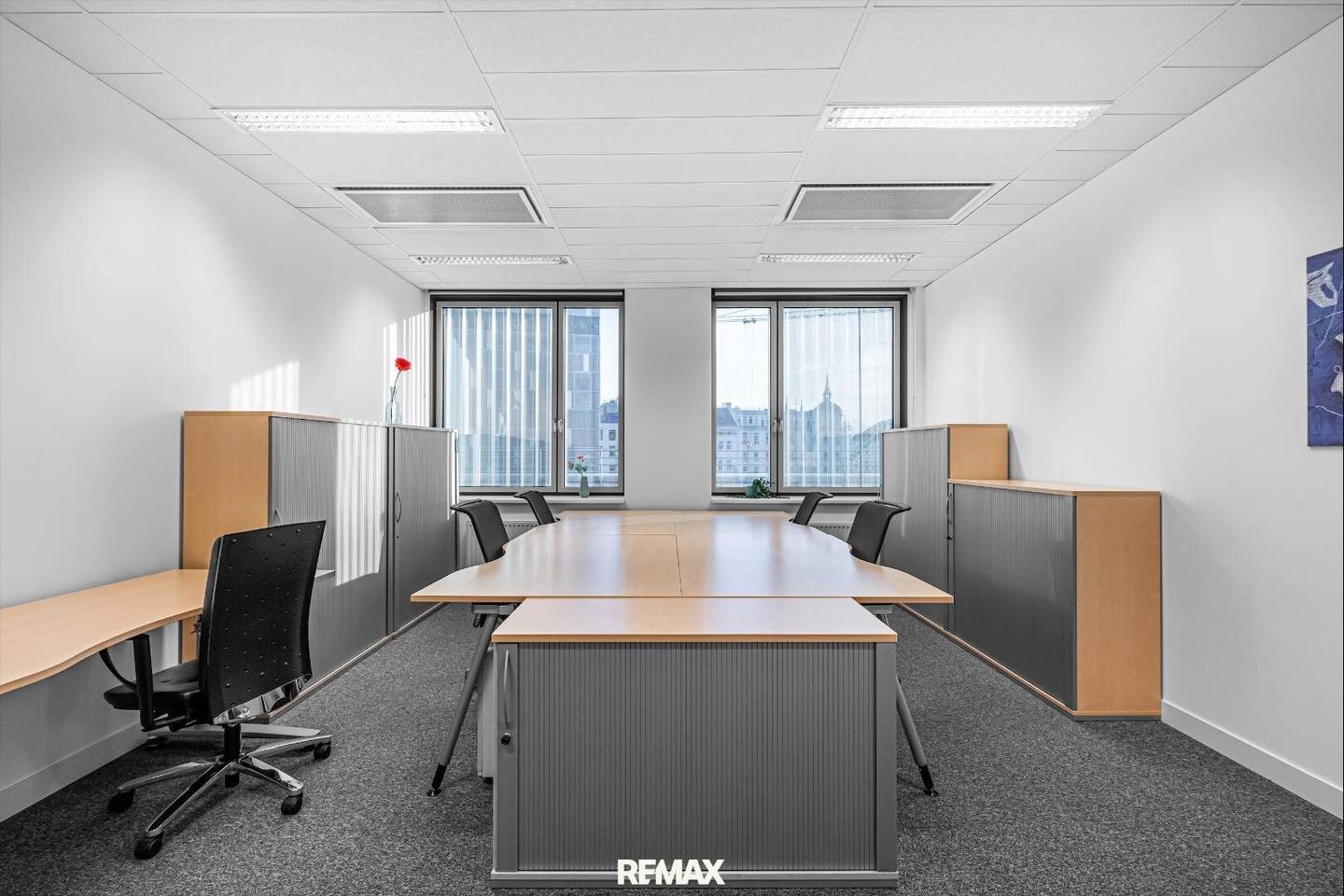 Modern offices at Westbahnhof Vienna, 7-300 m², commission-free