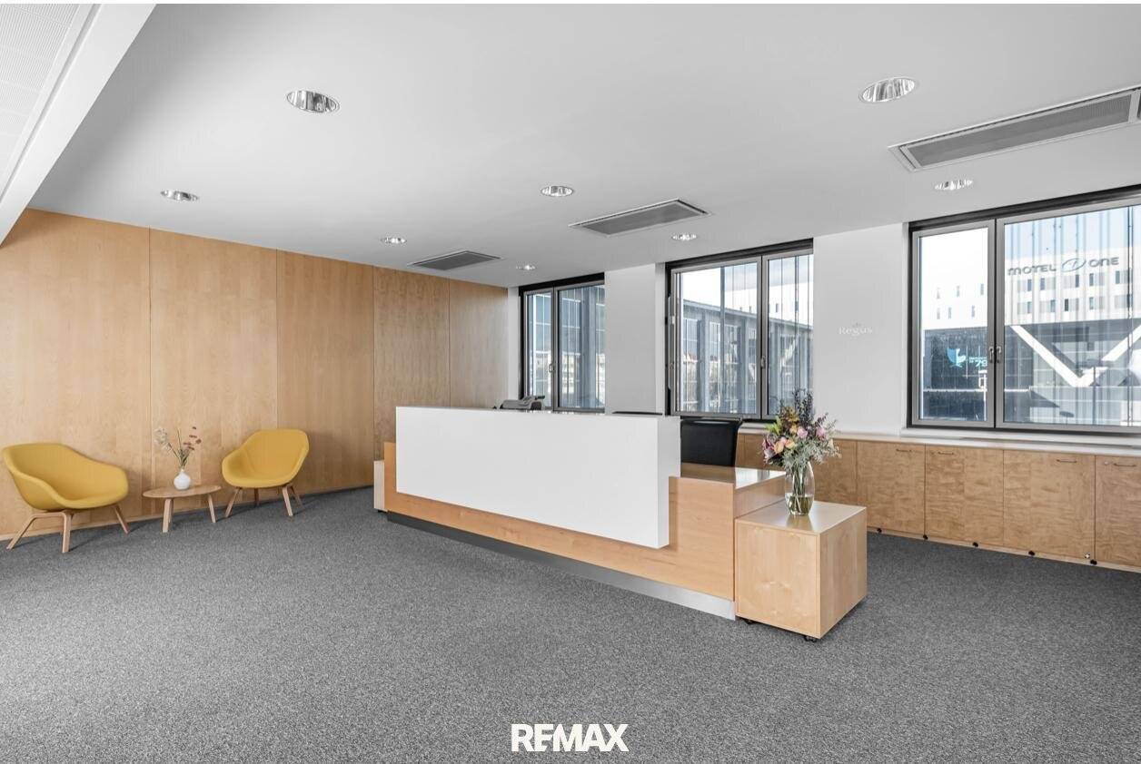 Modern offices at Westbahnhof Vienna, 7-300 m², commission-free