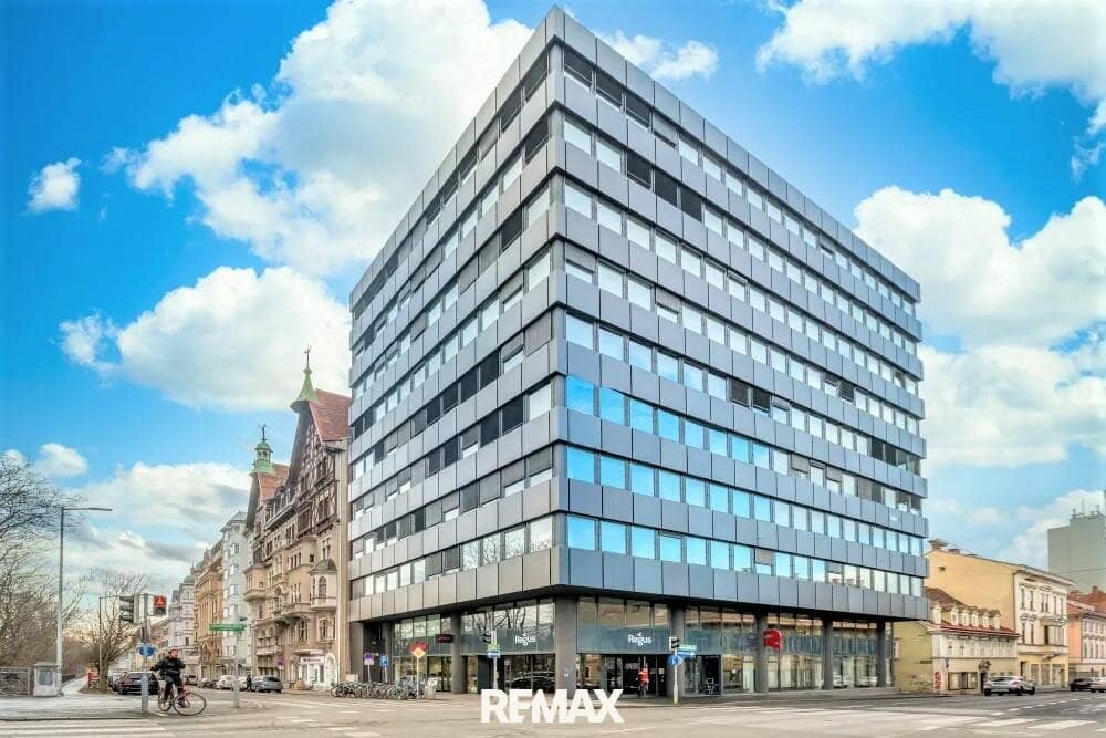 Moderne Büros im 6. Stock des Graz City Tower mit Garage, provisionsfrei