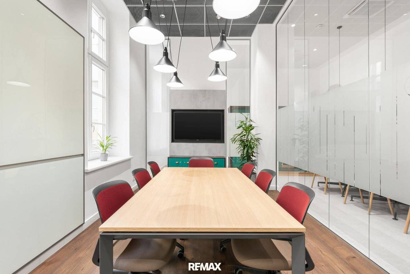 Modern offices in Linz old town - commission-free