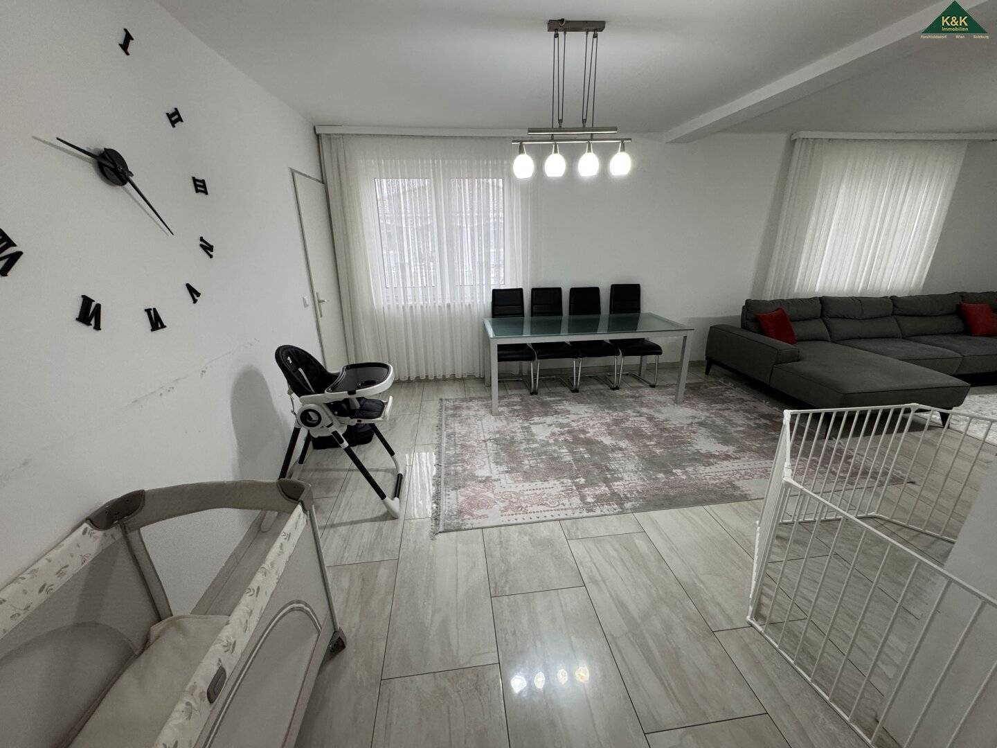 Single-family house with fireplace and terrace potential in a quiet location