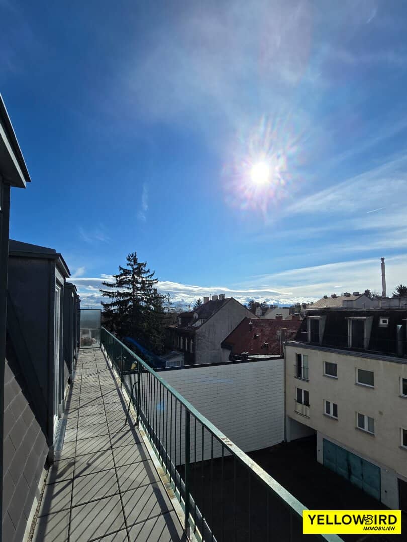 Investment property with terrace and green views