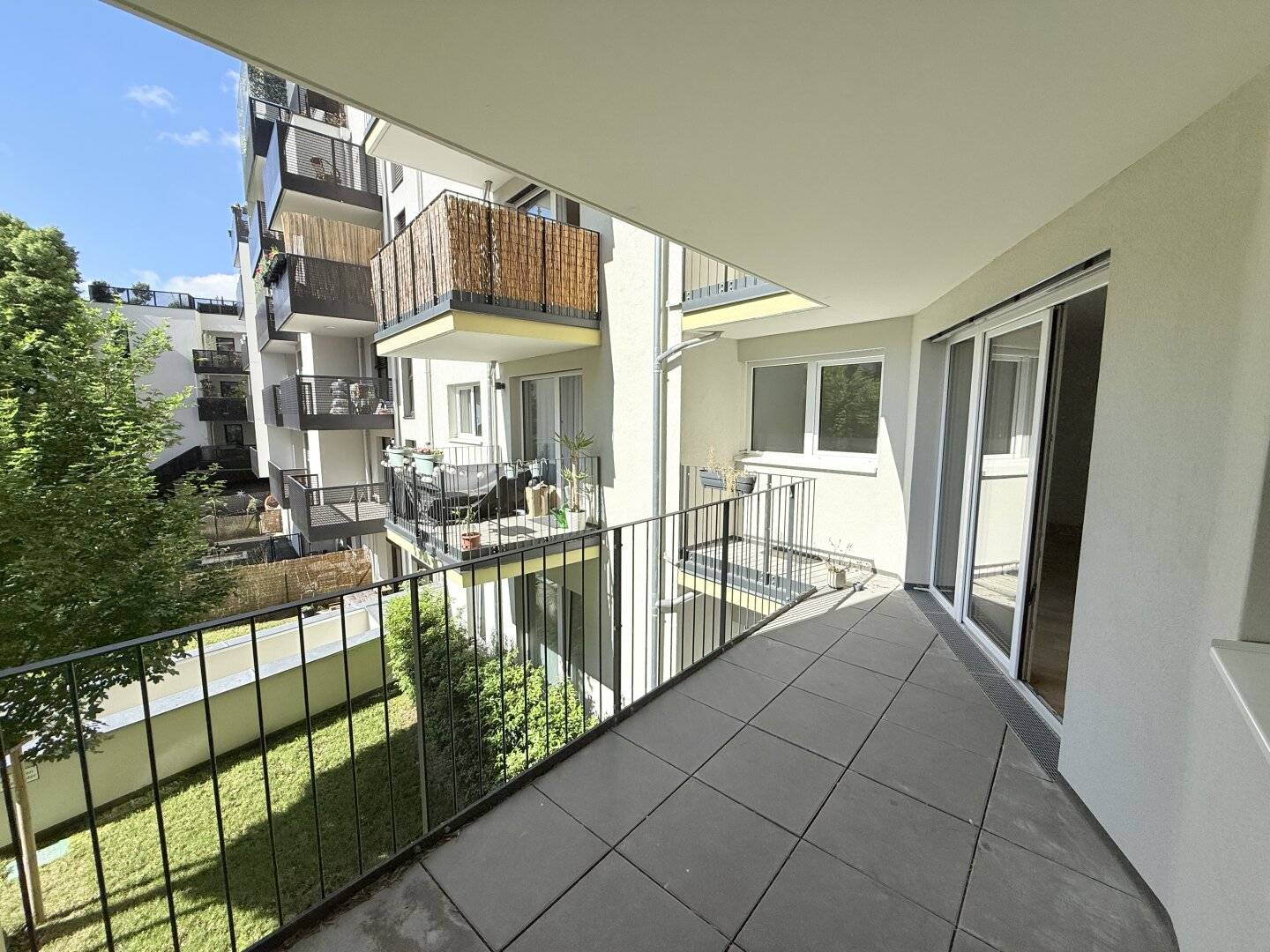 Newly built apartment in Breitensee with loggia and kitchen