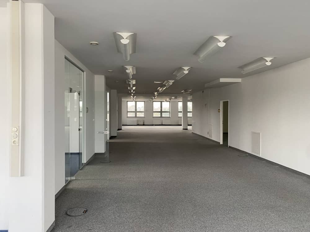 ALLES UNTER EINEM DACH - Büro- und Hallenflächen im SÜDPARK
