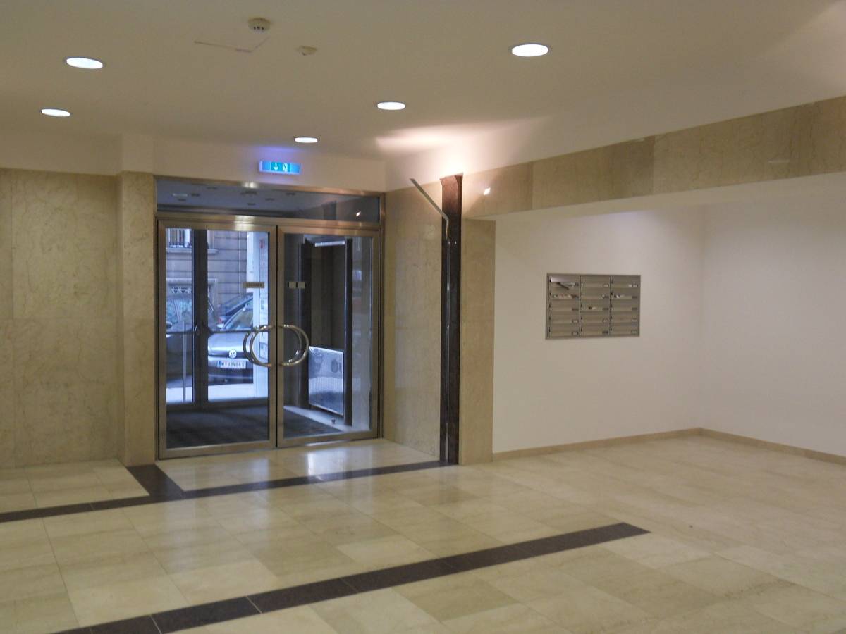 Moderne Bürofläche Nahe Schwarzenbergplatz