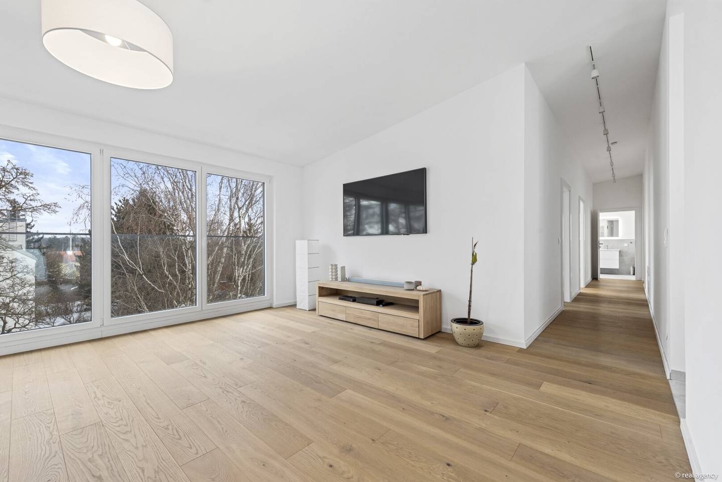 Penthouse apartment with terrace in Vienna 1120 near Hietzinger Bad