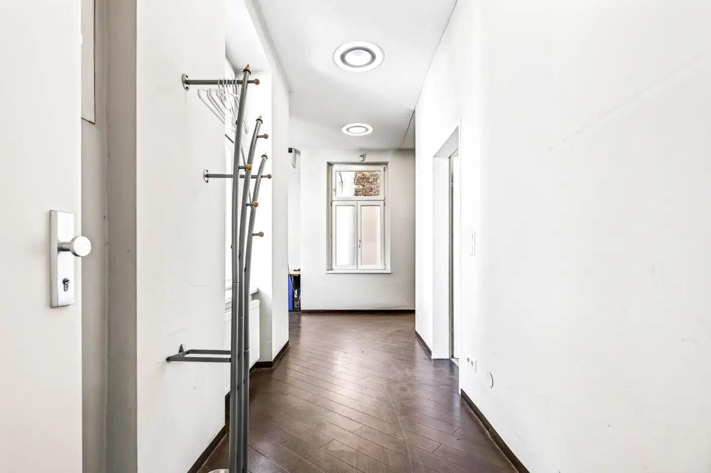 Rent an entire floor in the building