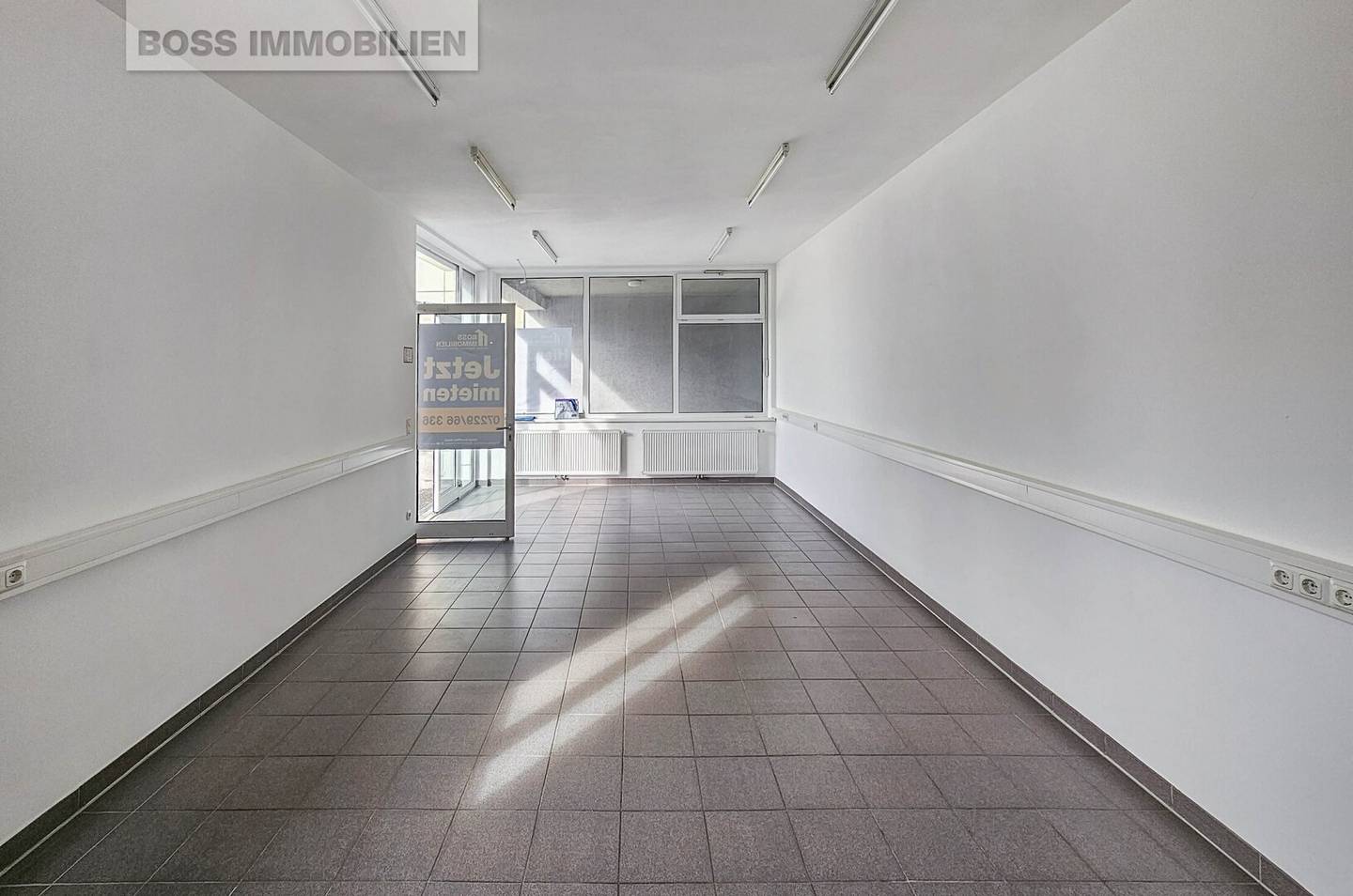 Commercial space on ground floor with high customer frequency in Linz-Urfahr