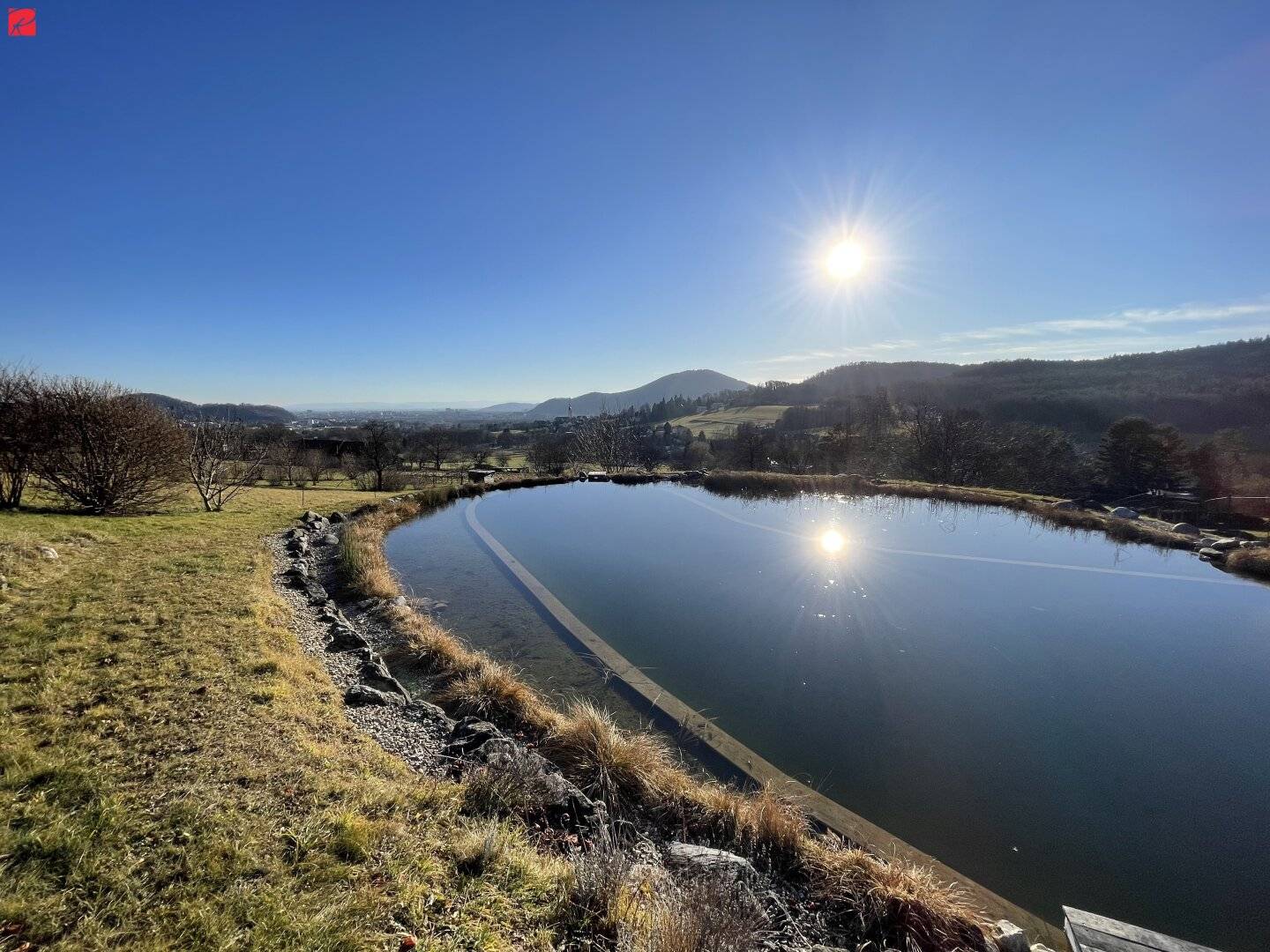 ANLAGE: Stilvolle Luxusvilla mit Weitblick