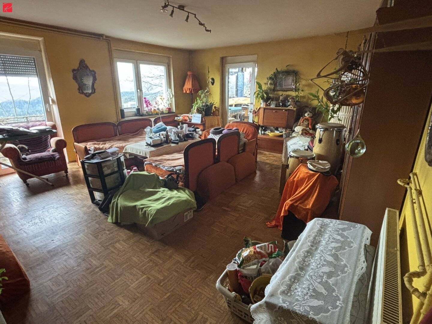 Renovierungsbedürftiges Wohnjuwel mit großem Garten und viel Platz!
