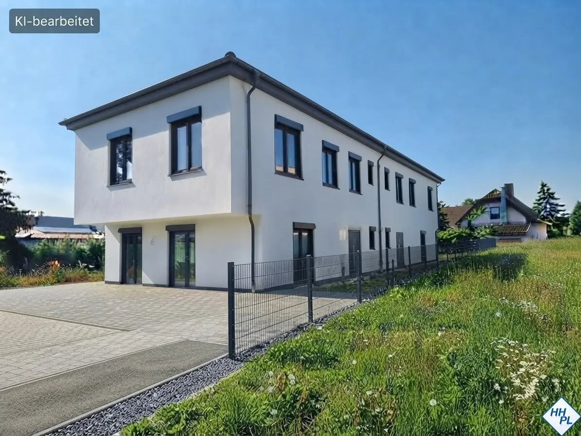Modern semi-detached house in Kottingbrunn with garden and terrace