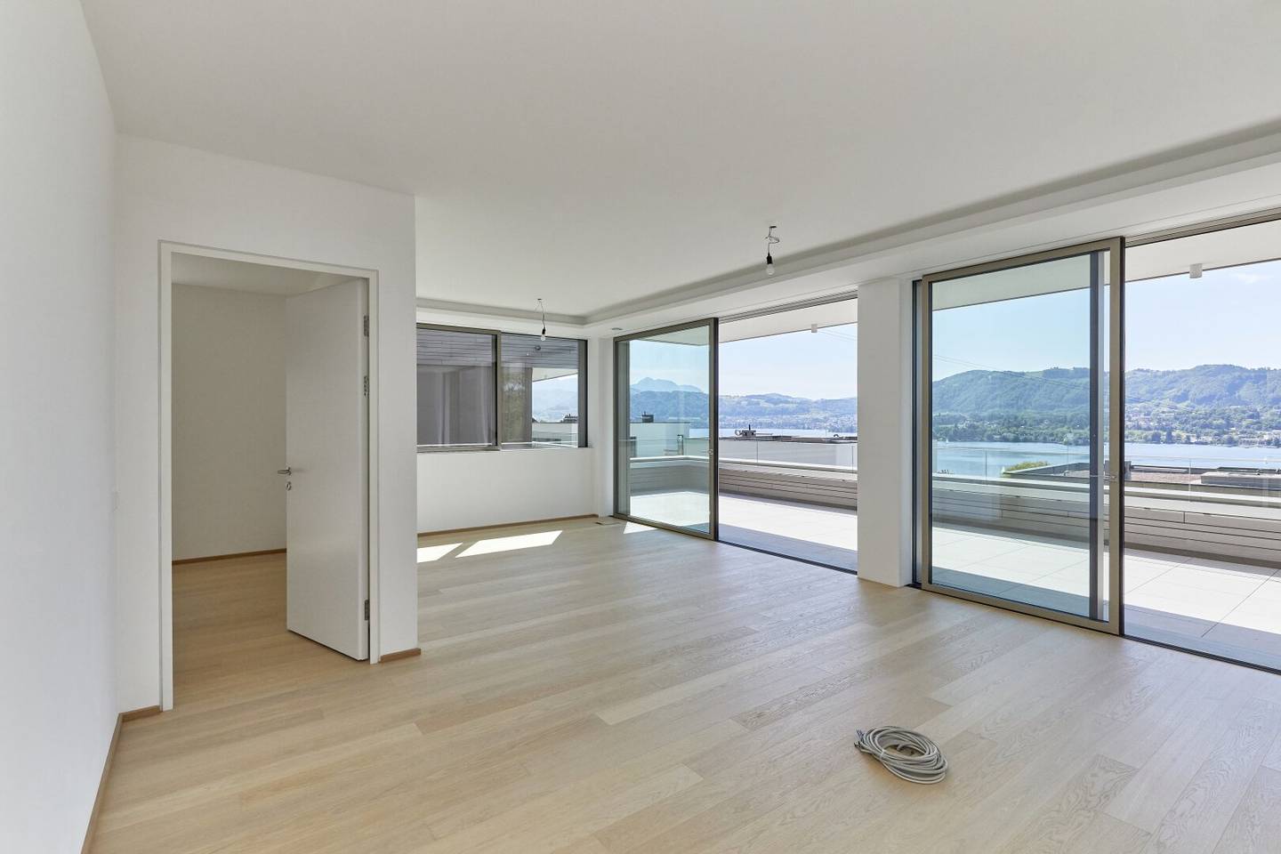 Apartment with lake and mountain view terrace