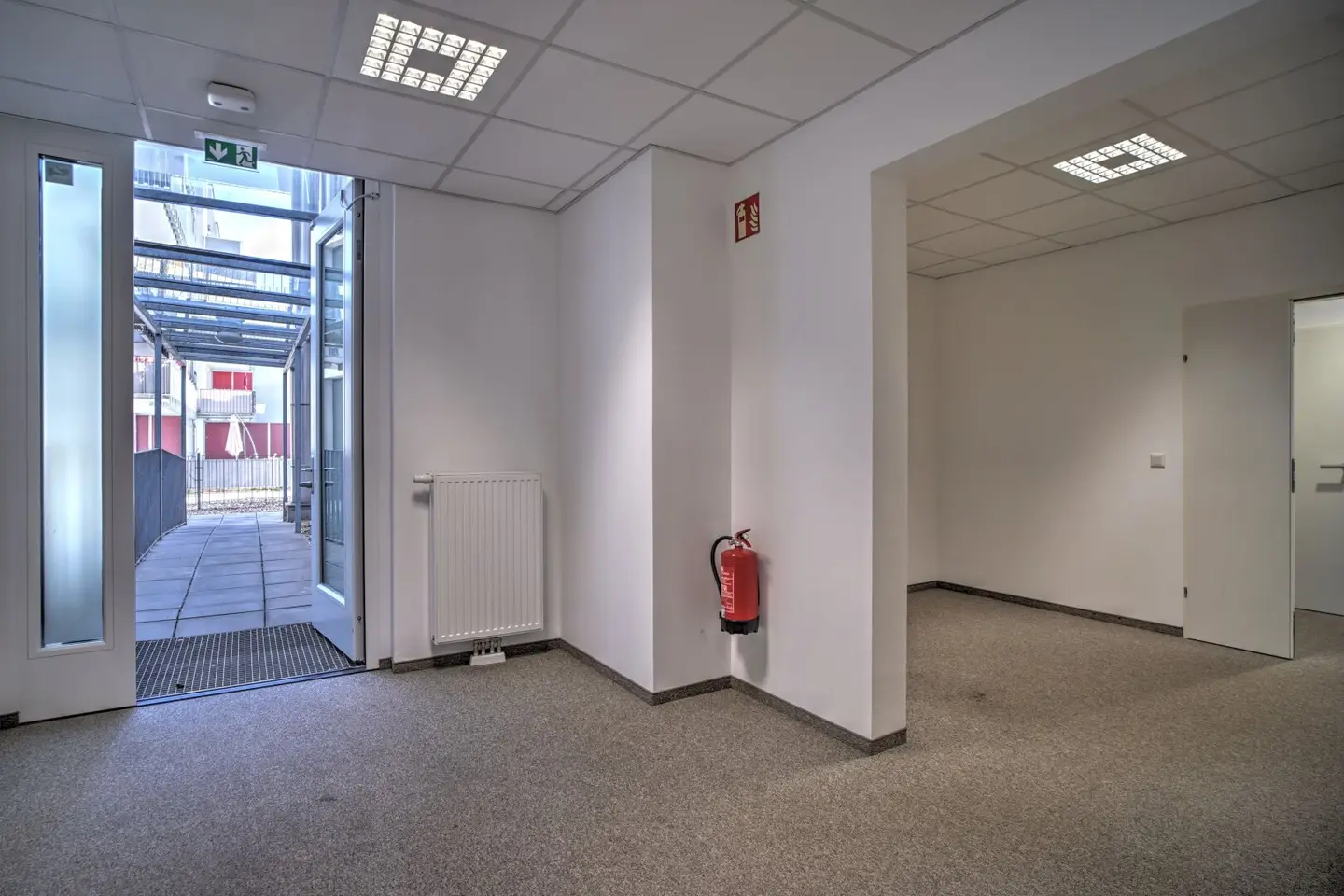 Ansprechende Büro- &amp; Praxisräume in attraktiver Zentrumslage | 5 Tiefgaragenstellplätze