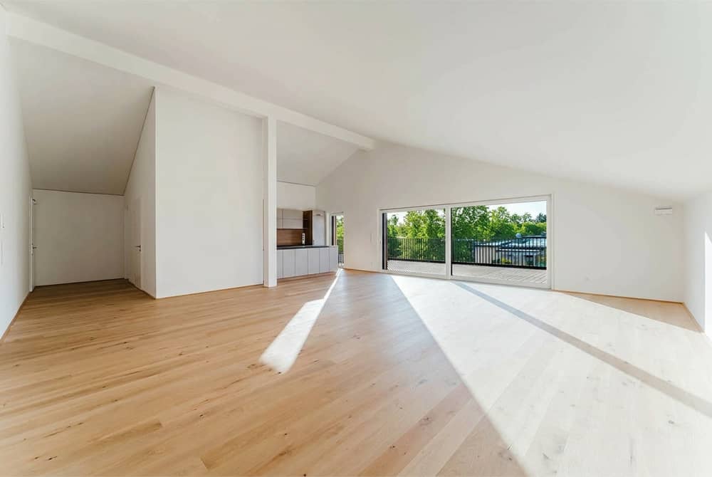 Dachgeschosswohnung mit Sonnenterrasse und Weitblick