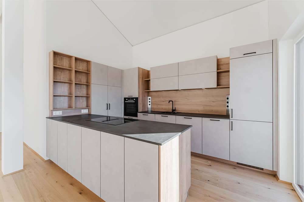 Dachgeschosswohnung mit Sonnenterrasse und Weitblick
