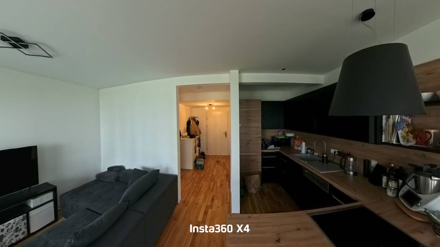 "All Inclusive"!4-Zi-ETW mit Garten & Terrasse + Parkplatz & Küche INKLUDIERT ! Neuwertiger Zustand