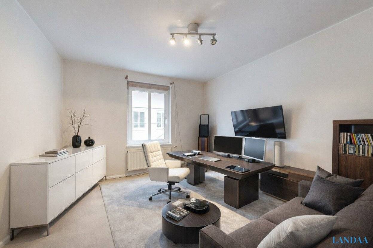 Apartment in central location with flexible use as office or living and near the station
