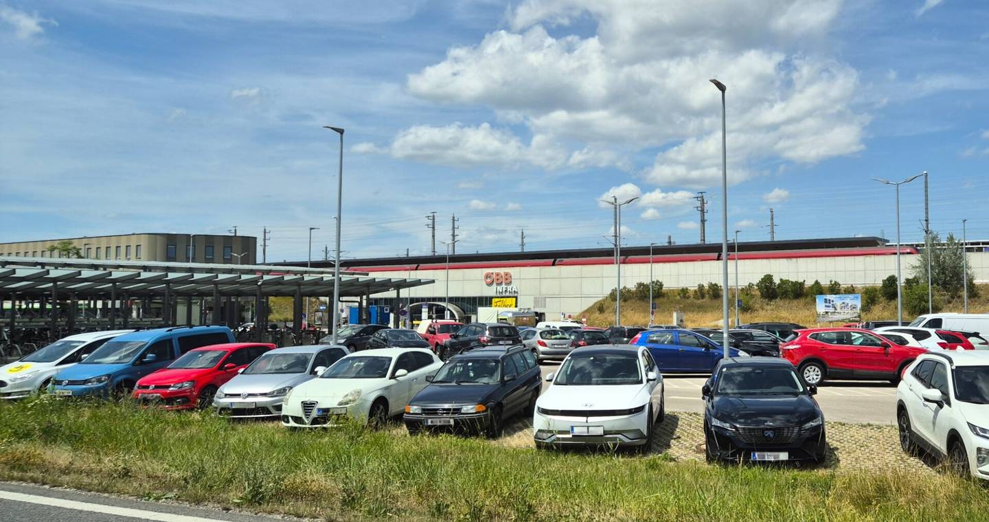 Commercial land Pixendorf