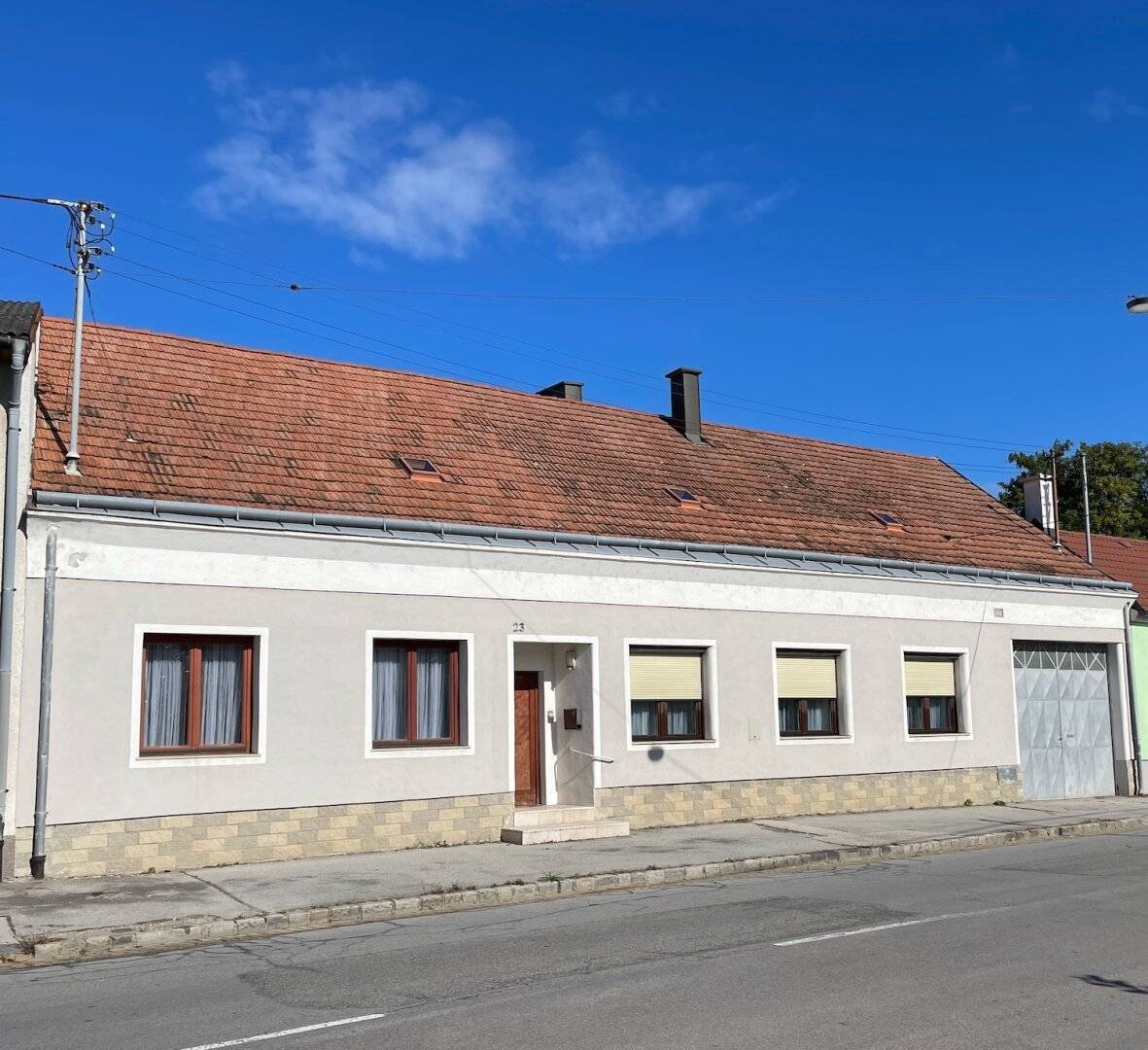Townhouse with sunny terrace and garden in the Weinviertel