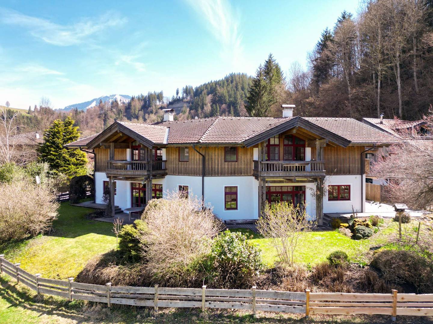 Doppelhaus in Hopfgarten, 299m²