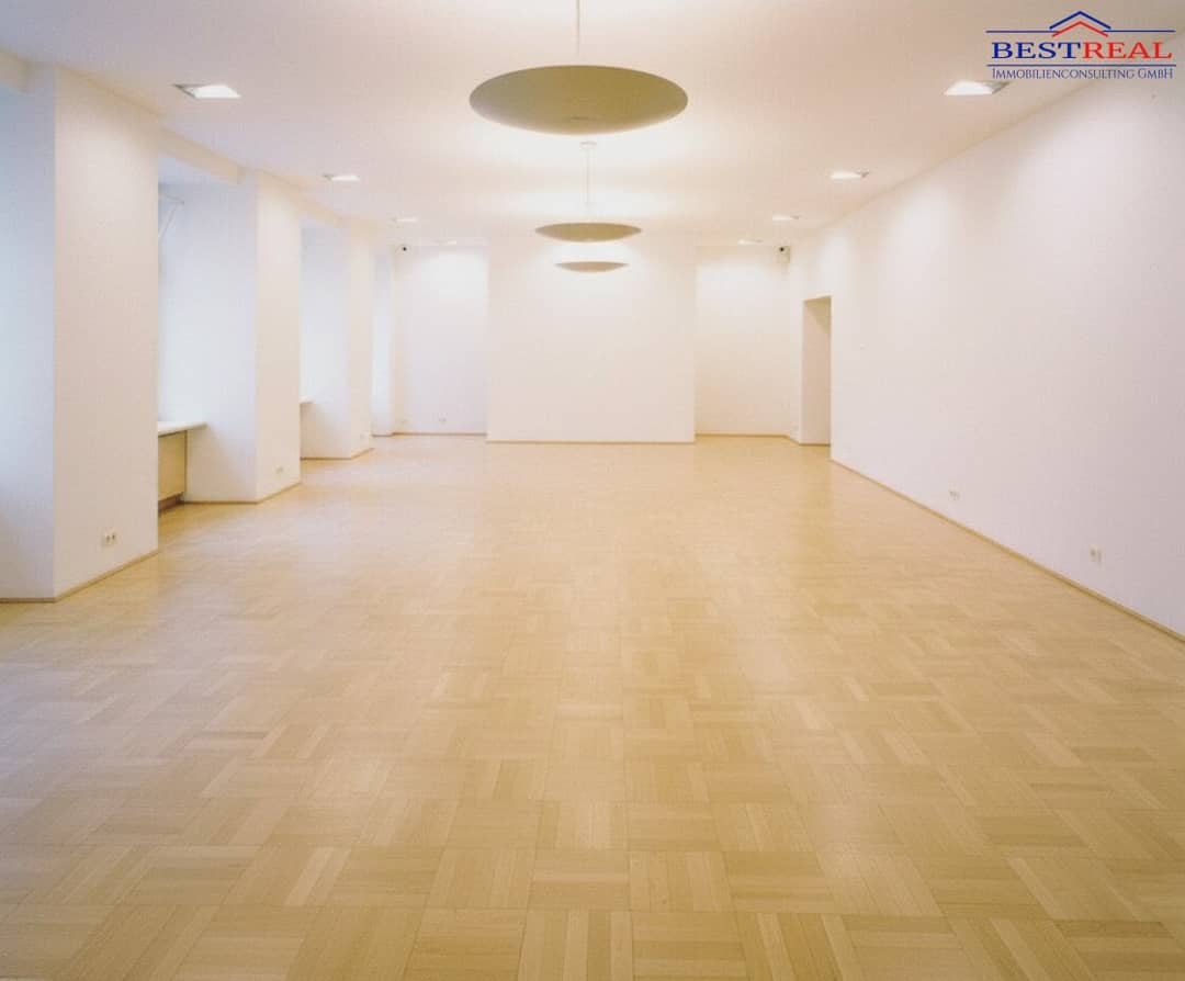 Retail Space Graben 189m²