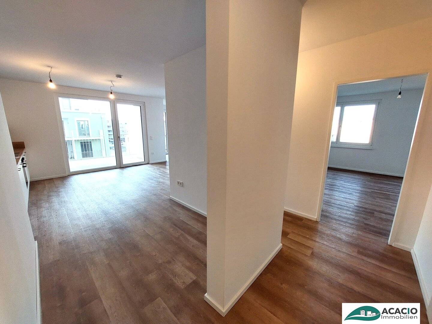 Wohnung with loggia and two baths