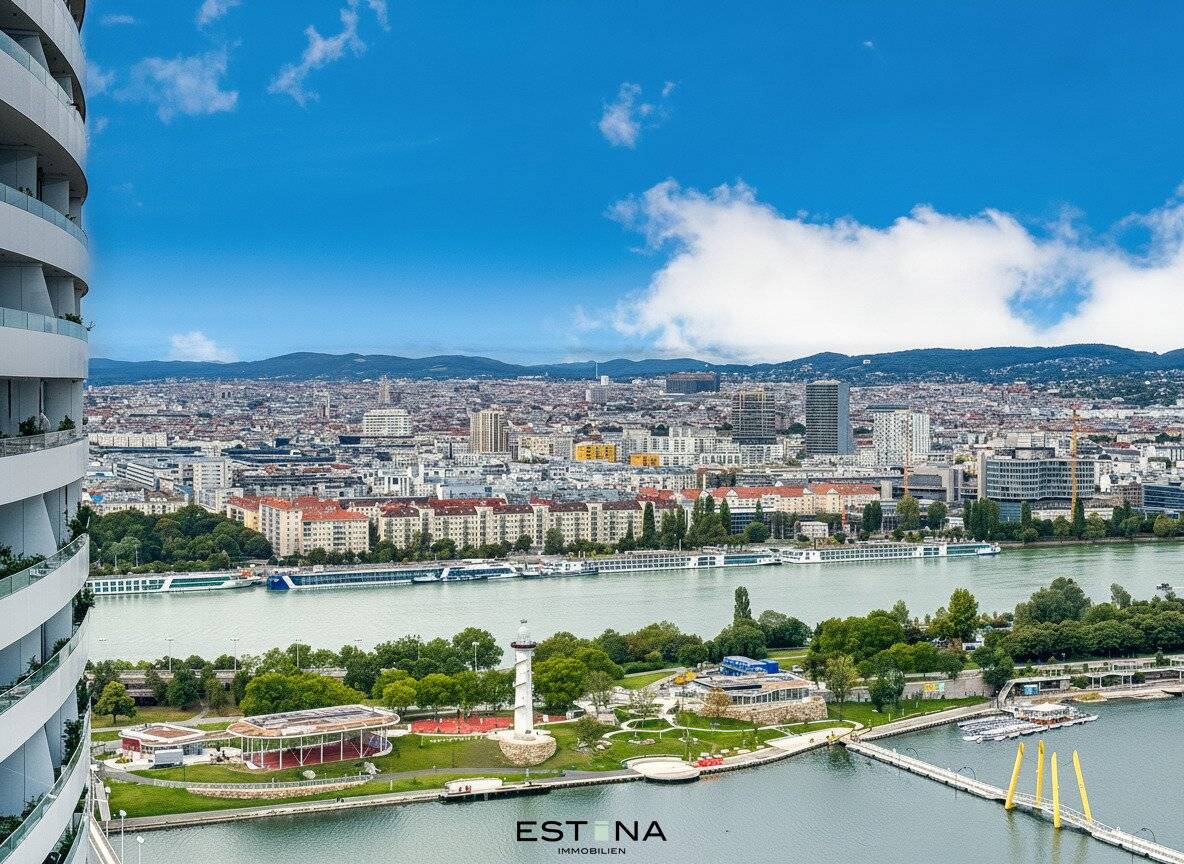 New build apartment with loggia and Danube view