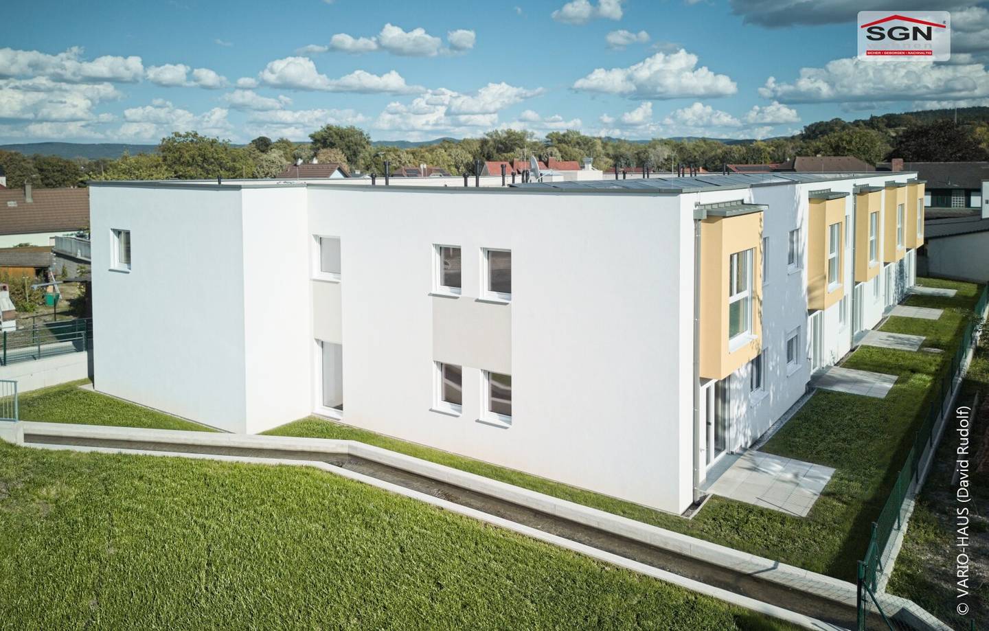 Bright barrier free apartment on the first floor