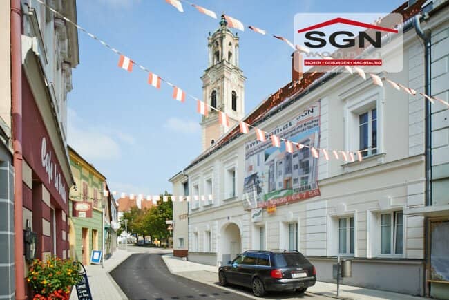 Saniert Altbauwohnung Zentrum Balkon Stellplatz