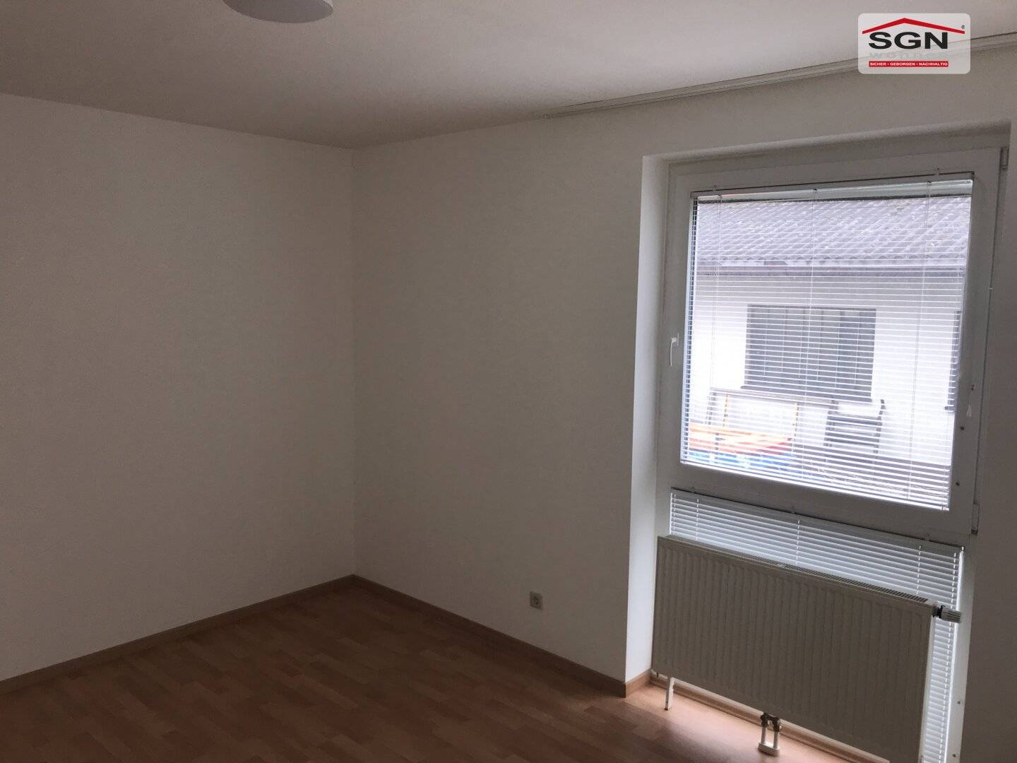 Wohnung mit Terrasse und Grünfläche in ruhiger Lage