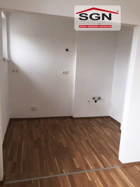 Ground floor apartment large three rooms near center with heating costs included