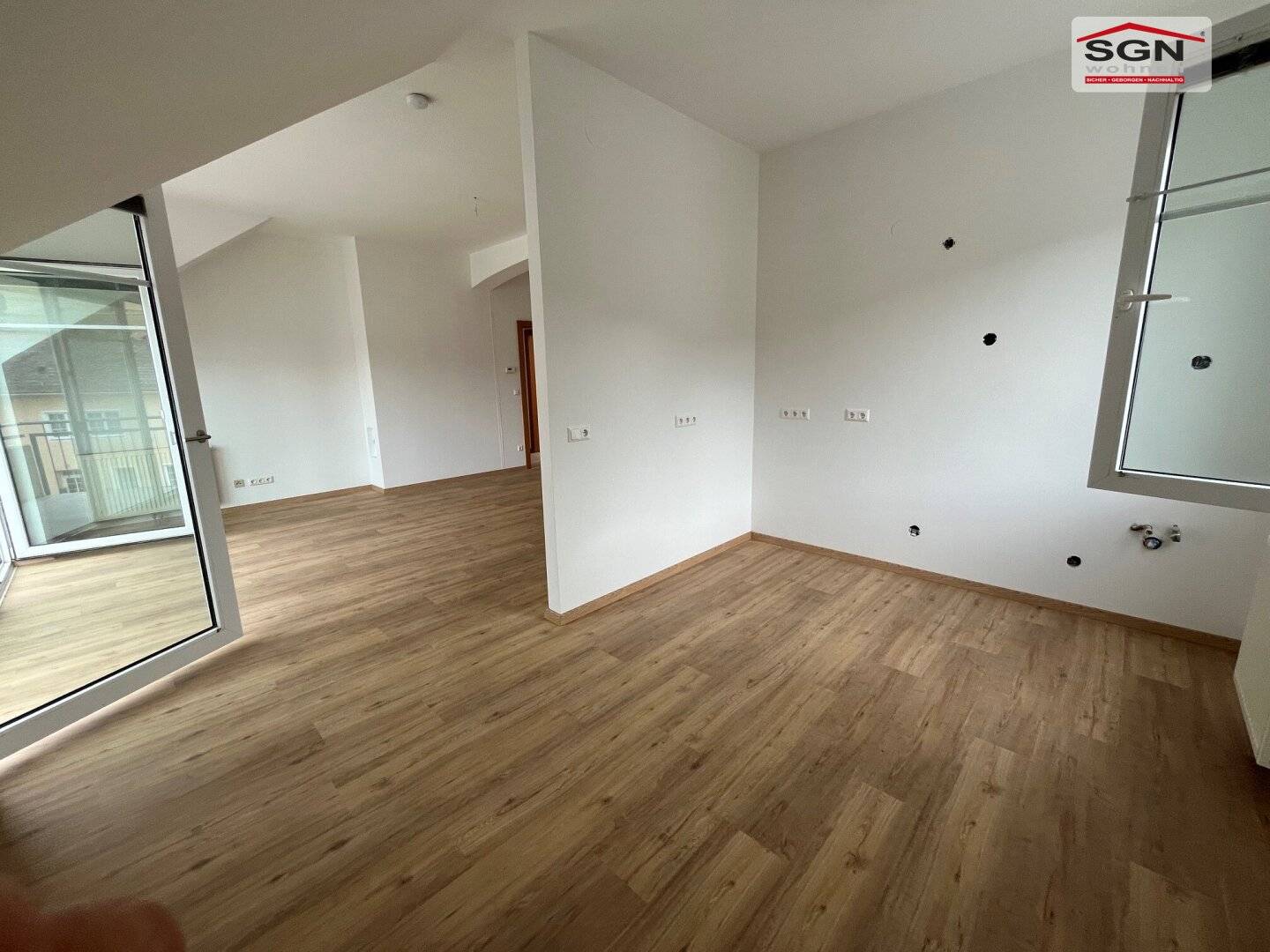 Apartment with roof terrace and underground parking space