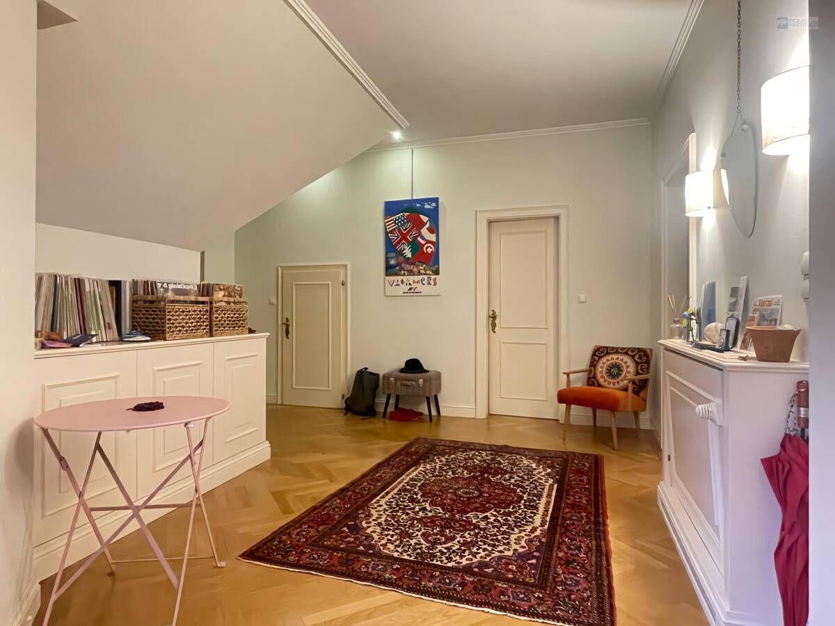Dachgeschosswohnung mit Terrasse klimatisiert