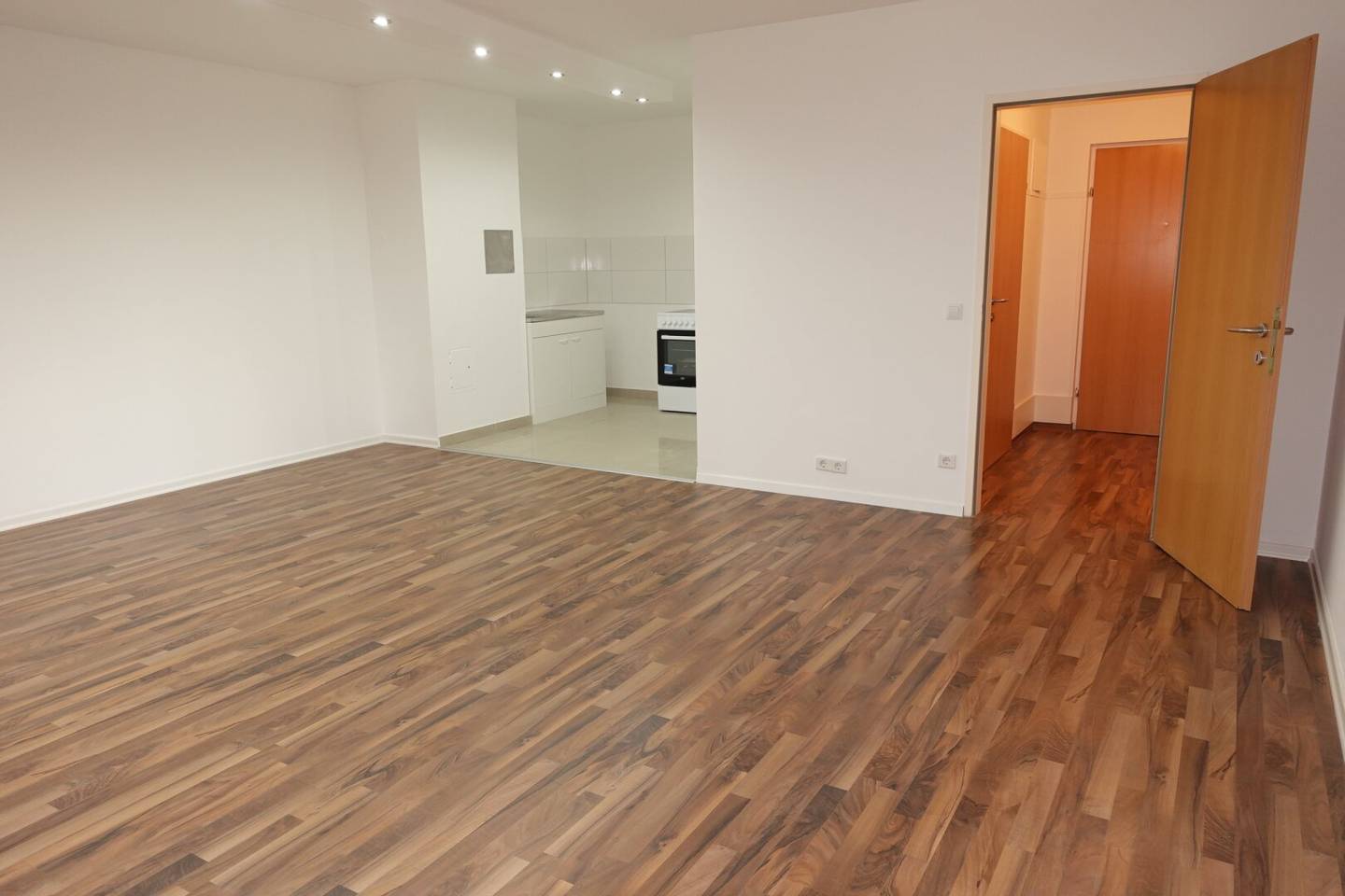 Erdgeschosswohnung mit Gartenblick nahe Waldmüllerpark