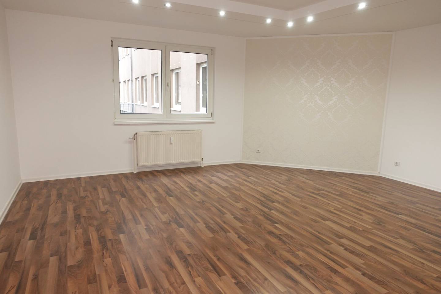 Erdgeschosswohnung mit Gartenblick nahe Waldmüllerpark