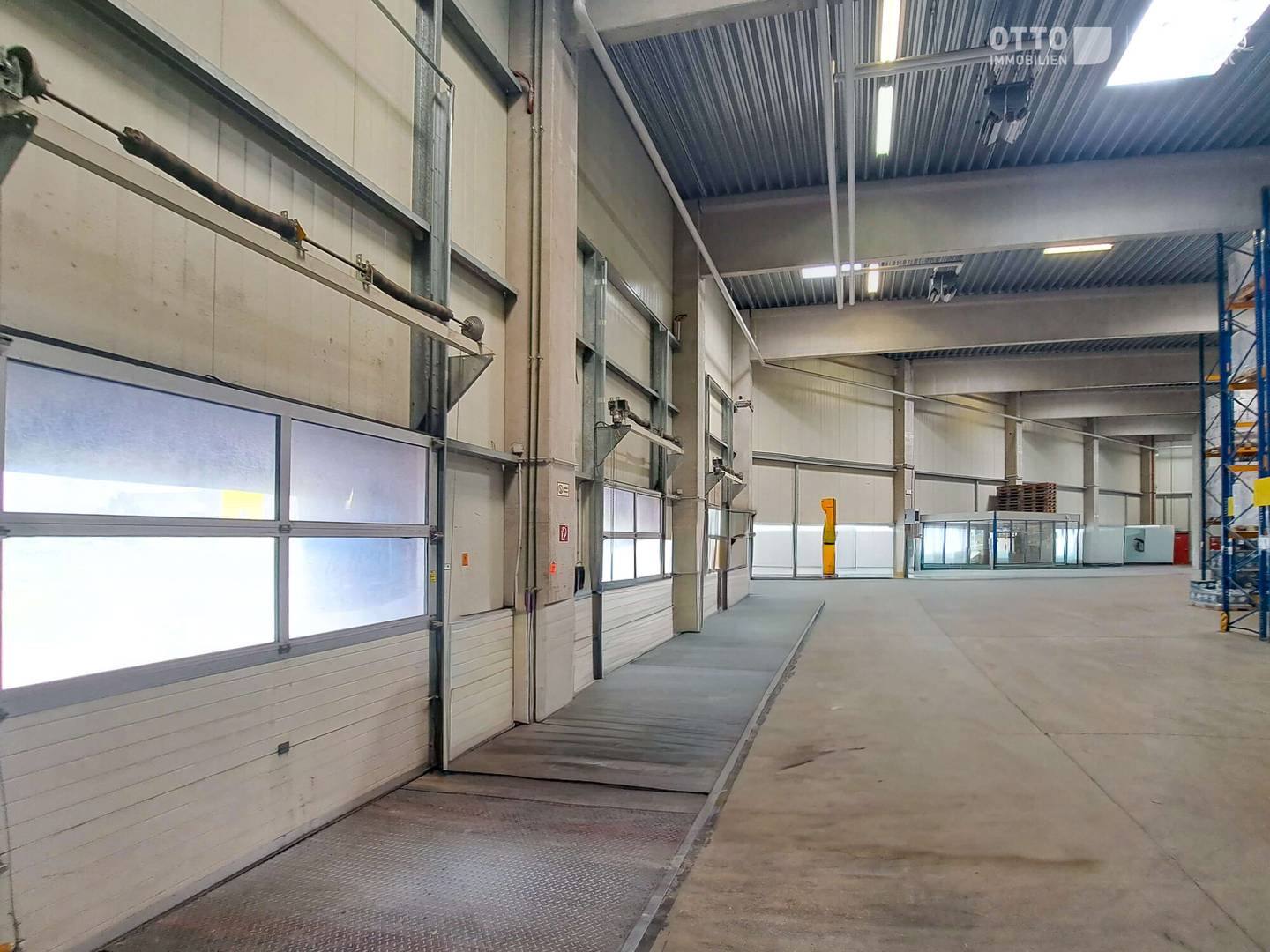 Lager & Büro 1800m² Wiener Neudorf