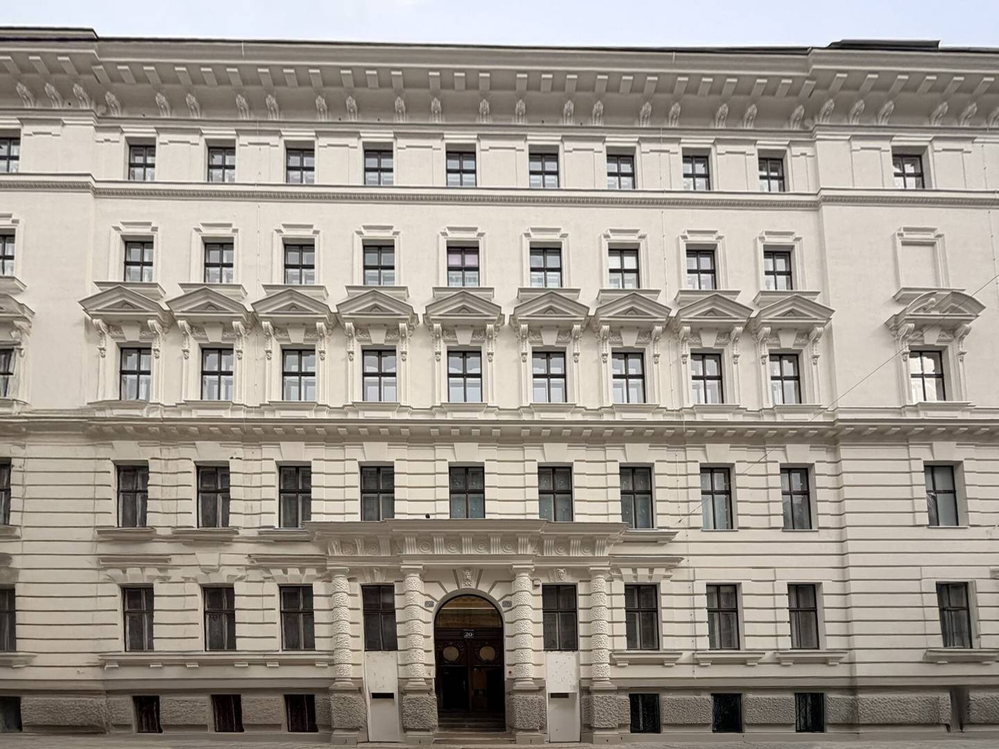 Stylish Offices in Vienna Old Building