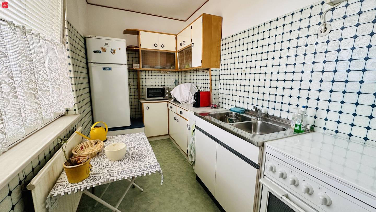 Apartment with distant view and long terrace