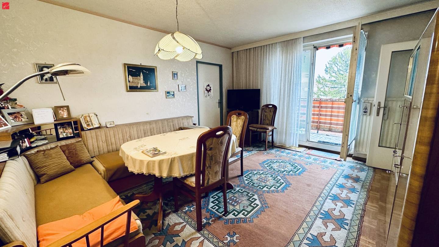 Apartment with distant view and long terrace