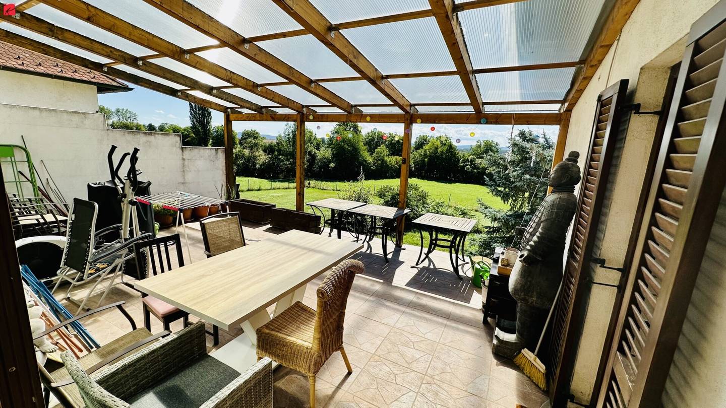 Große Doppelhaushälfte Hausleiten 440m²