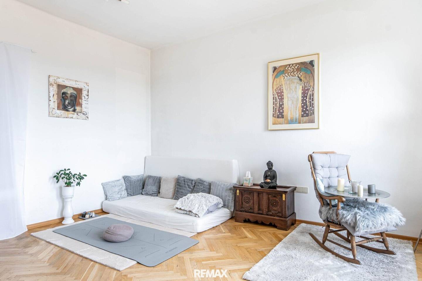 Penthouse in Jugendstilvilla mit Dachterrasse