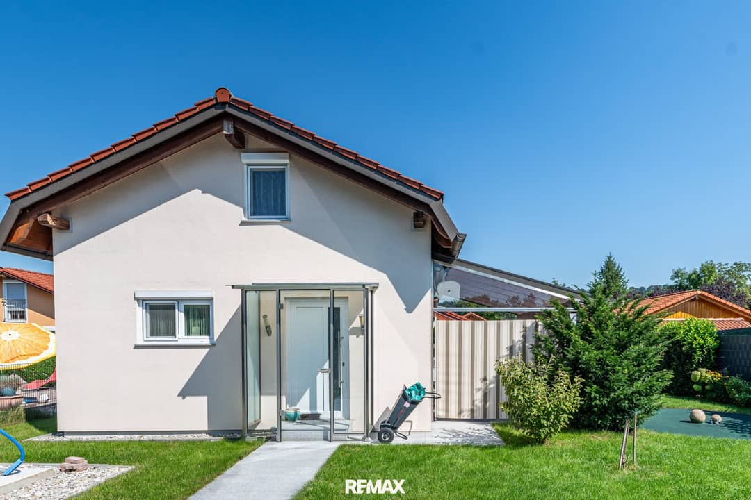 Gepflegtes Gartenhaus am Puckinger See