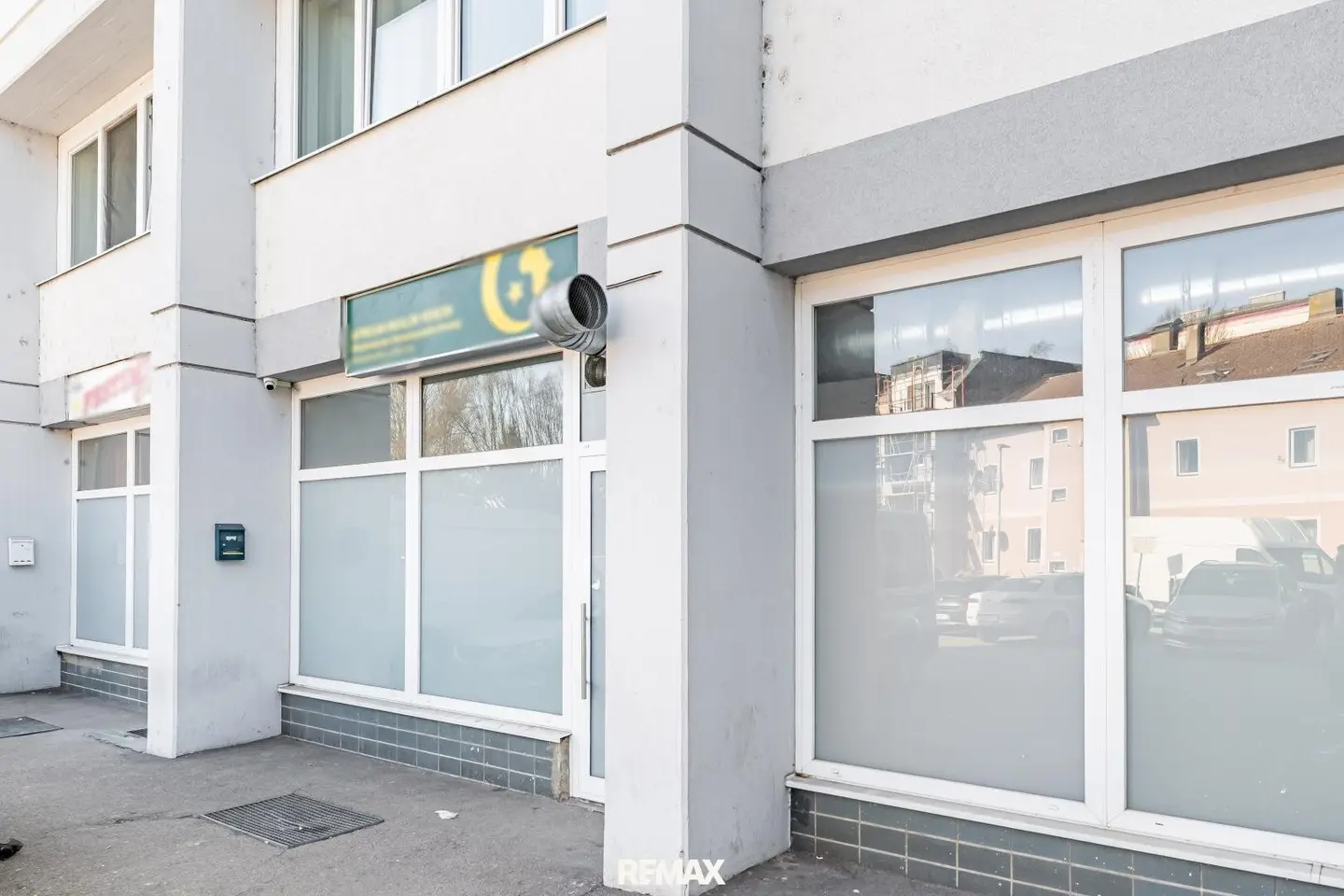 Commercial property Linz, 433 m², rented