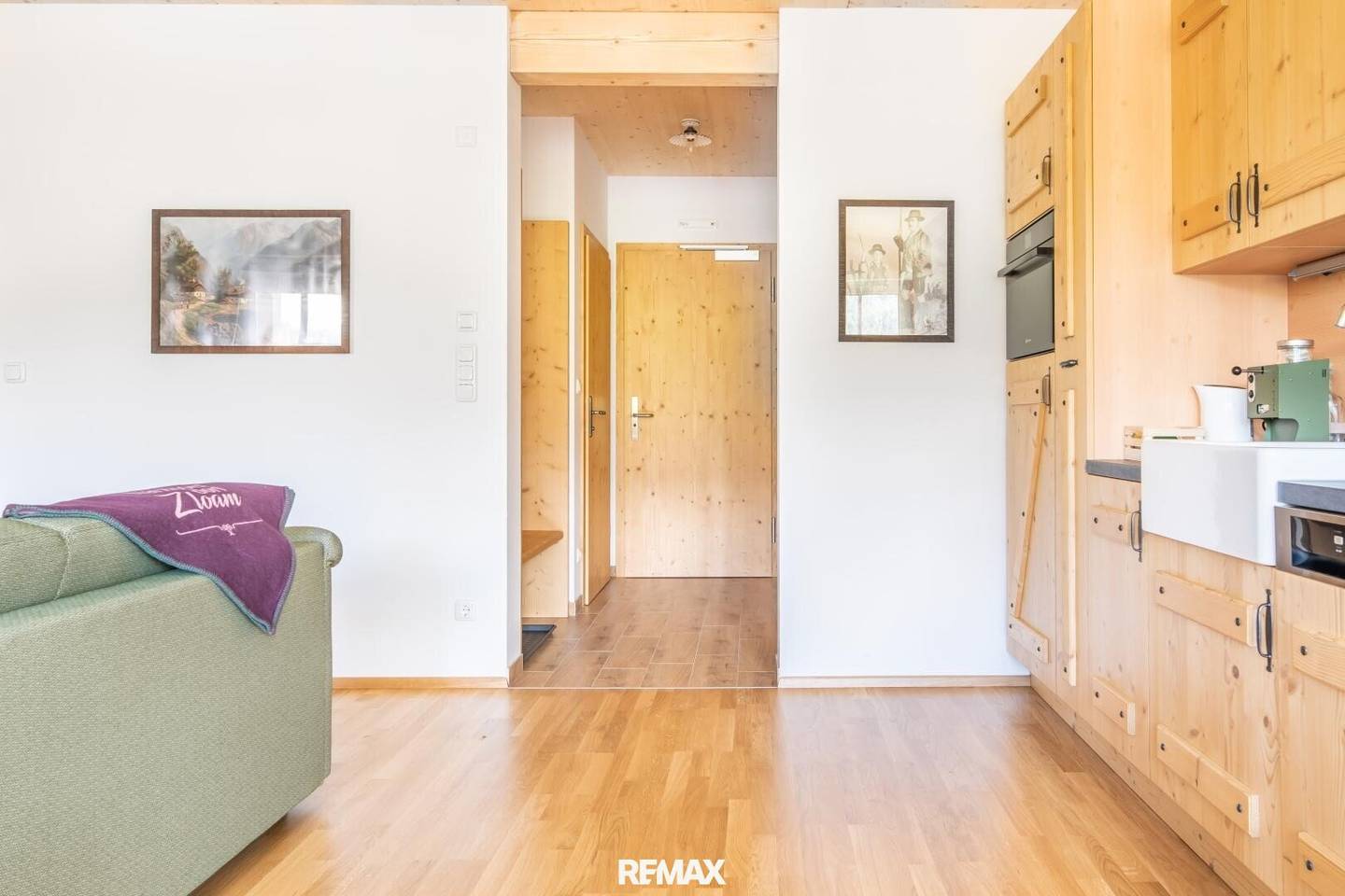 Ferienwohnung Neuwertig Voll Möbliert Balkon