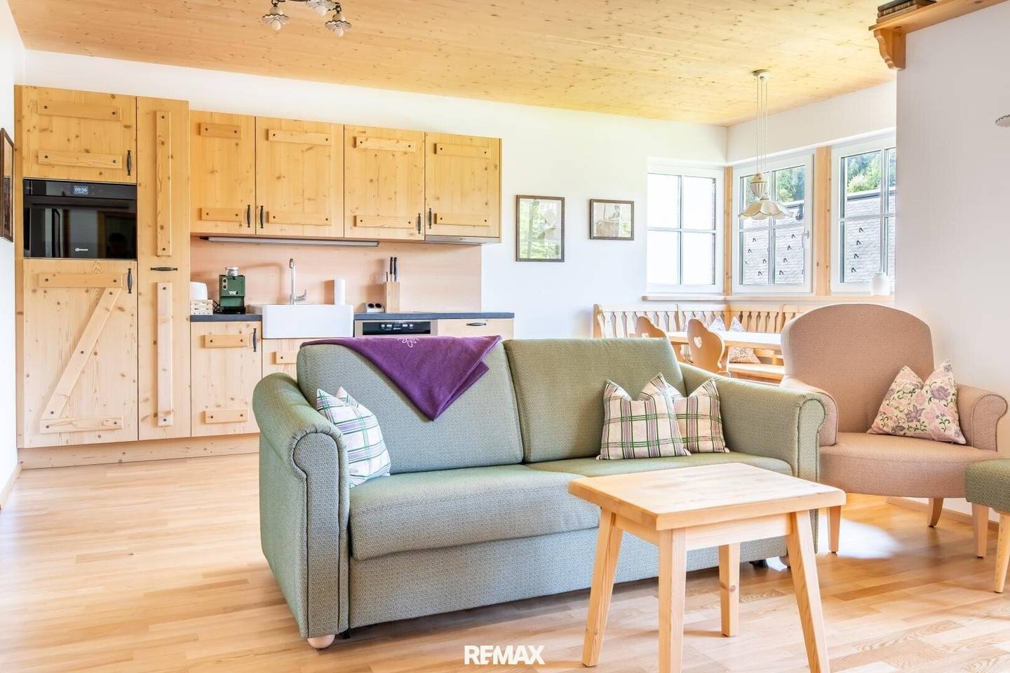 Ferienwohnung Neuwertig Voll Möbliert Balkon