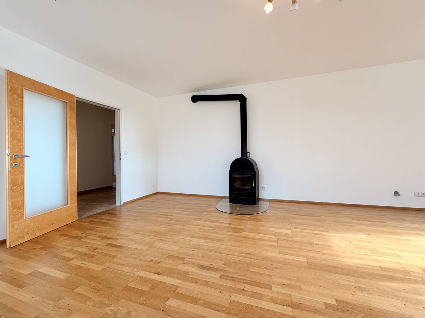 Helle Wohnung mit Loggia in ruhiger Zentrumslage