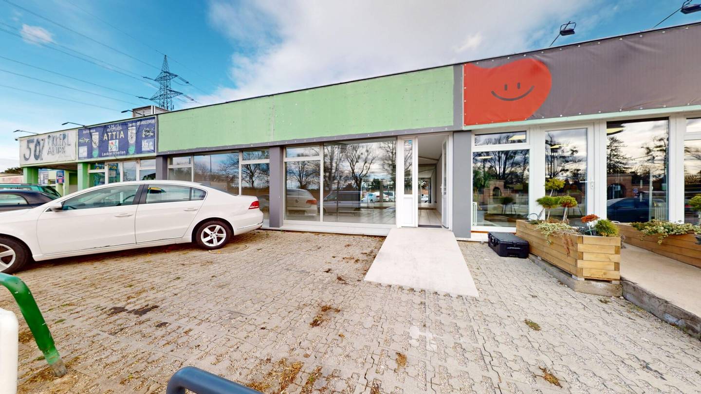 Commercial Space Simmering 90m²